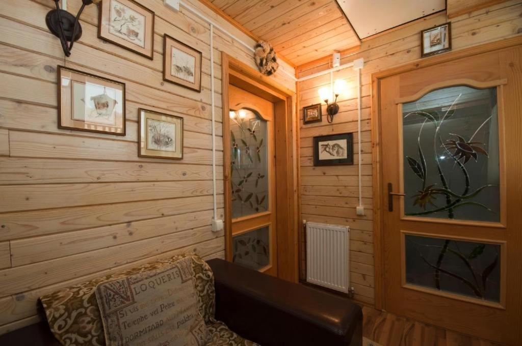 Отель La Marele Moft Слэник Экстерьер фото
